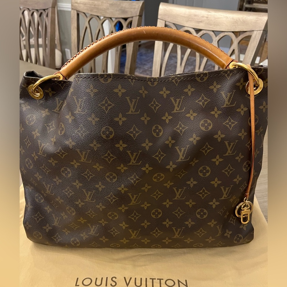 Louis Vuitton Artsy GM